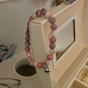 Chic Pink and White Beaded Bracelet with Silver Heart Charm
